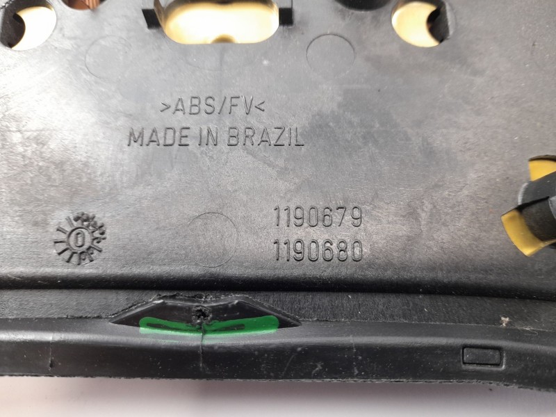 Recambio de moldura para fiat fiorino pick up (146) 1.7 td referencia OEM IAM 1190679  1190680