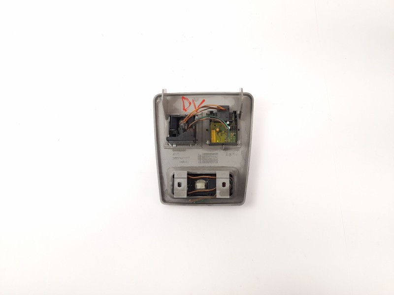 Recambio de luz interior para citroën zx 1.9 d referencia OEM IAM 9607447177  