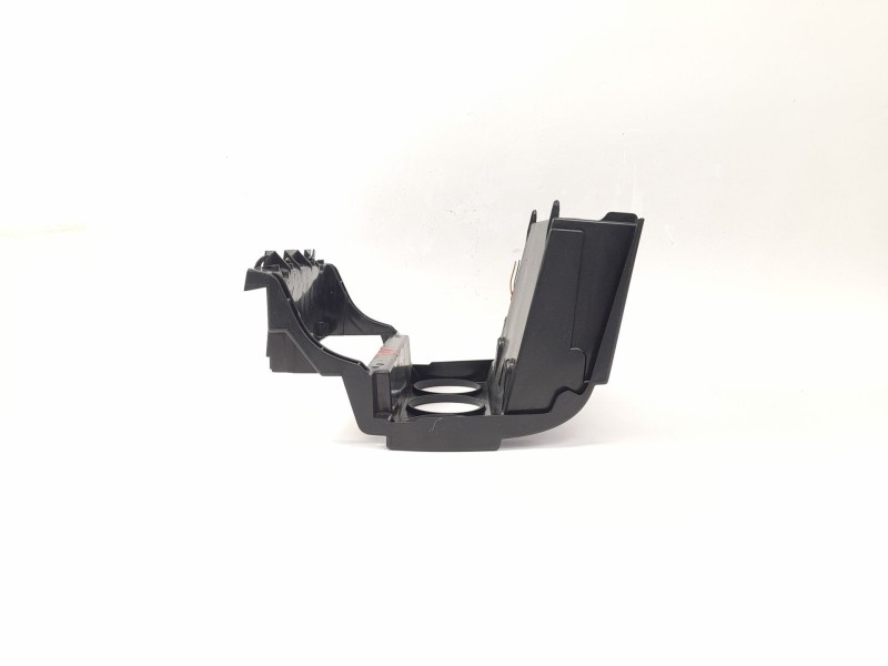 Recambio de moldura para citroën zx 1.9 d referencia OEM IAM 9602991677  