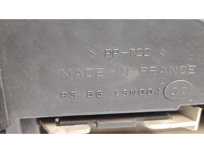 Recambio de piloto trasero izquierdo para ford mondeo i (gbp) 1.8 td referencia OEM IAM 93BG13N004  