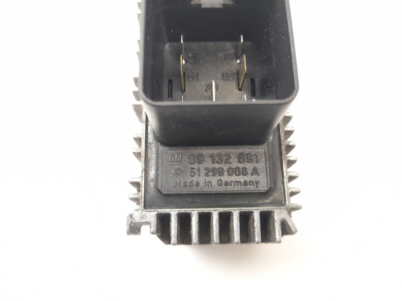 Recambio de caja precalentamiento para saab 9-3 (ys3d) 2.2 tid referencia OEM IAM 09132691  51299008A