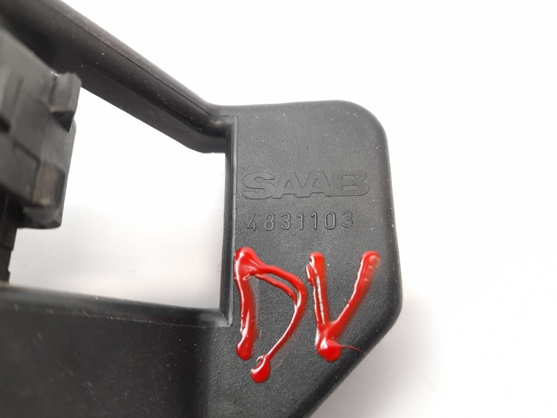 Recambio de portalamparas para saab 9-3 (ys3d) 2.2 tid referencia OEM IAM 4831103  