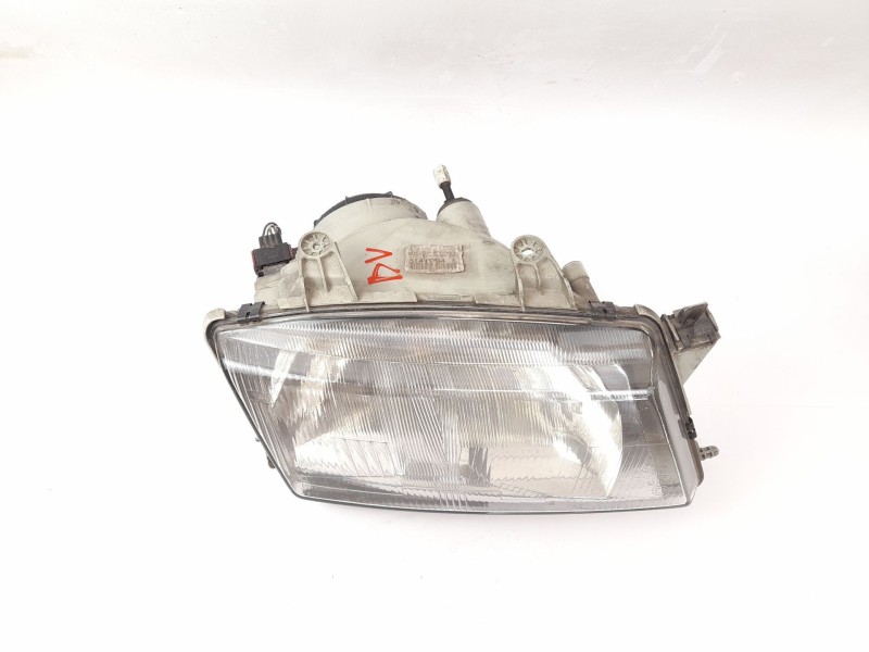 Recambio de faro derecho para saab 9-3 (ys3d) 2.2 tid referencia OEM IAM 5141684  