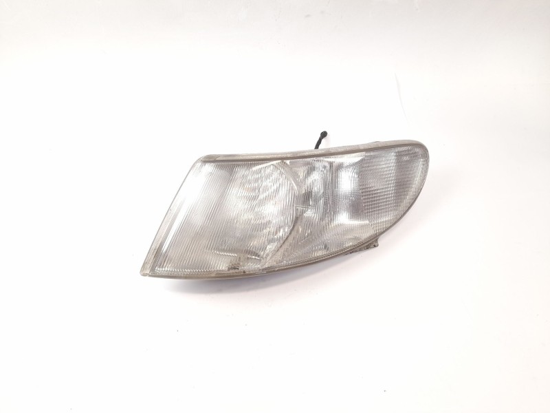 Recambio de piloto delantero izquierdo para saab 9-3 (ys3d) 2.2 tid referencia OEM IAM 4676474  