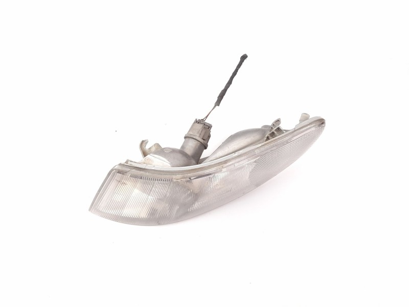 Recambio de piloto delantero izquierdo para saab 9-3 (ys3d) 2.2 tid referencia OEM IAM 4676474  