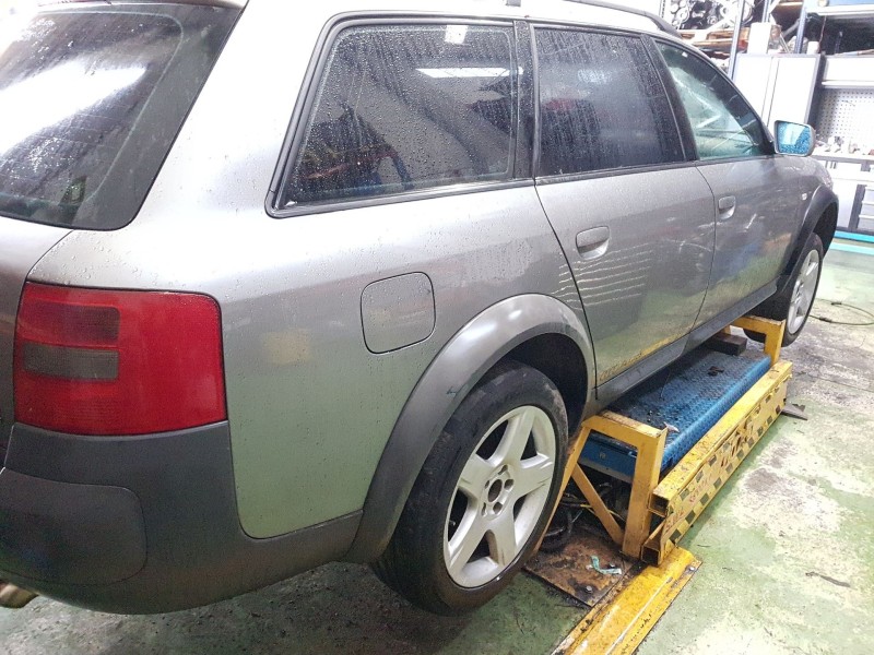 audi allroad quattro (4b5) del año 2006