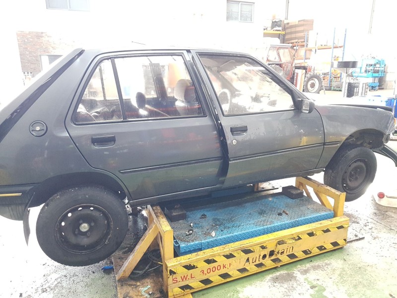 peugeot peugeot 205 ii (20a/c) 1.3 rallye del año 1989