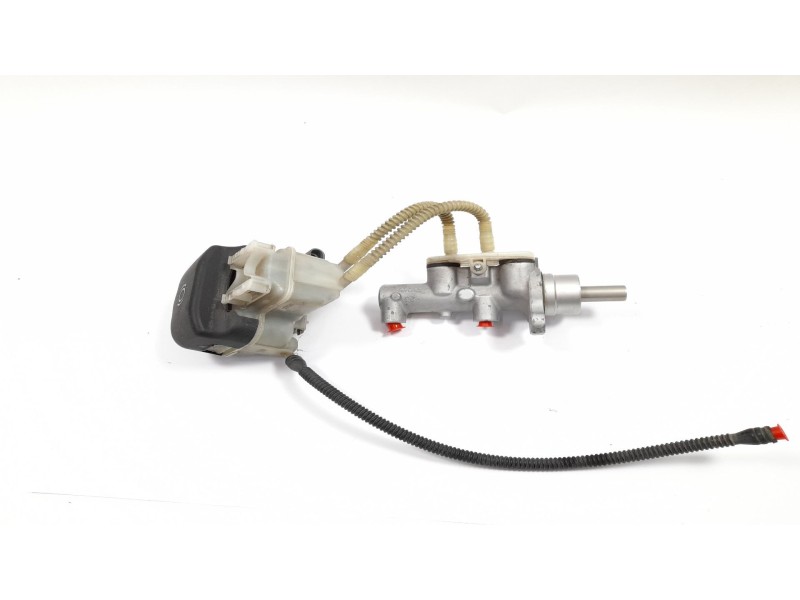 Recambio de bomba freno para opel meriva enjoy referencia OEM IAM 28696  