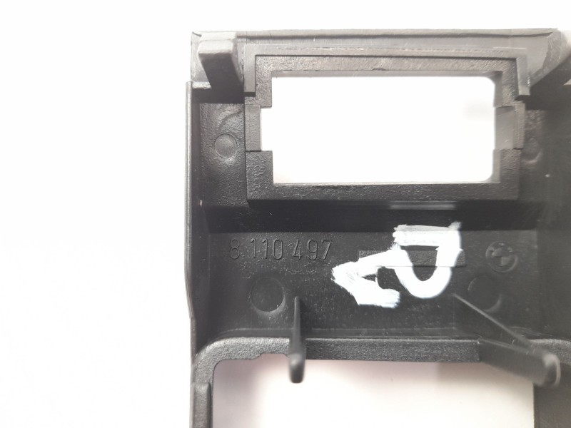 Recambio de moldura para bmw serie 5 touring (e34) 520i referencia OEM IAM 8110497  