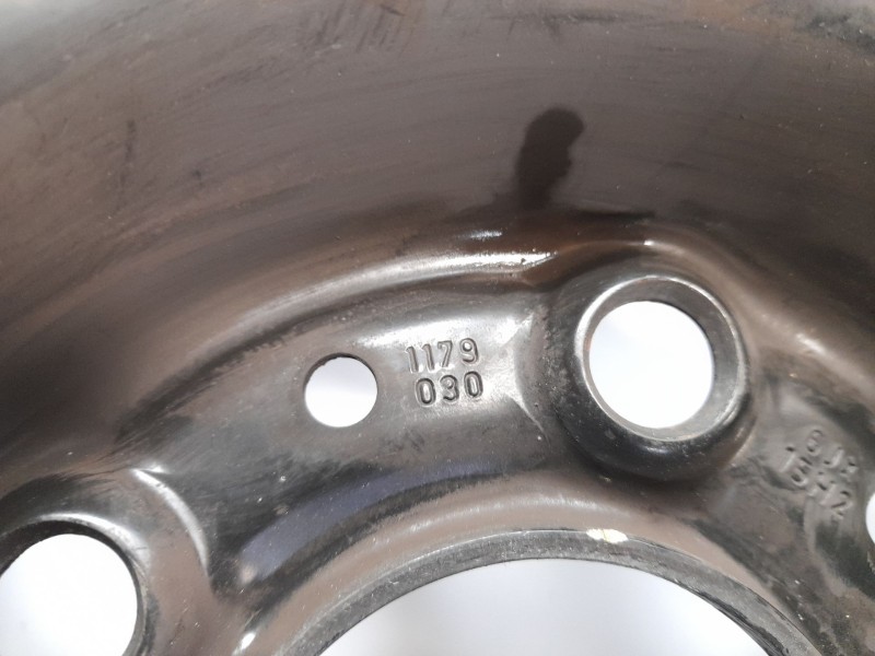 Recambio de llanta para bmw serie 5 touring (e34) 520i referencia OEM IAM 1179030  SRD151102