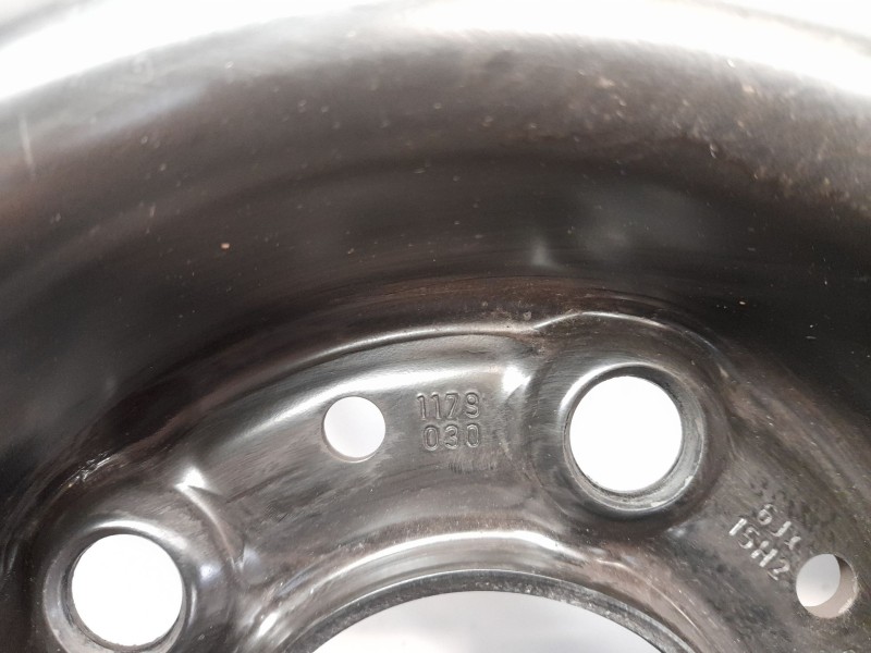 Recambio de llanta para bmw serie 5 touring (e34) 520i referencia OEM IAM 1179030  SRD151102