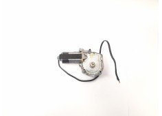 Recambio de motor elevalunas delantero izquierdo para audi a6 berlina (c4) 2.3 referencia OEM IAM 0531826001  