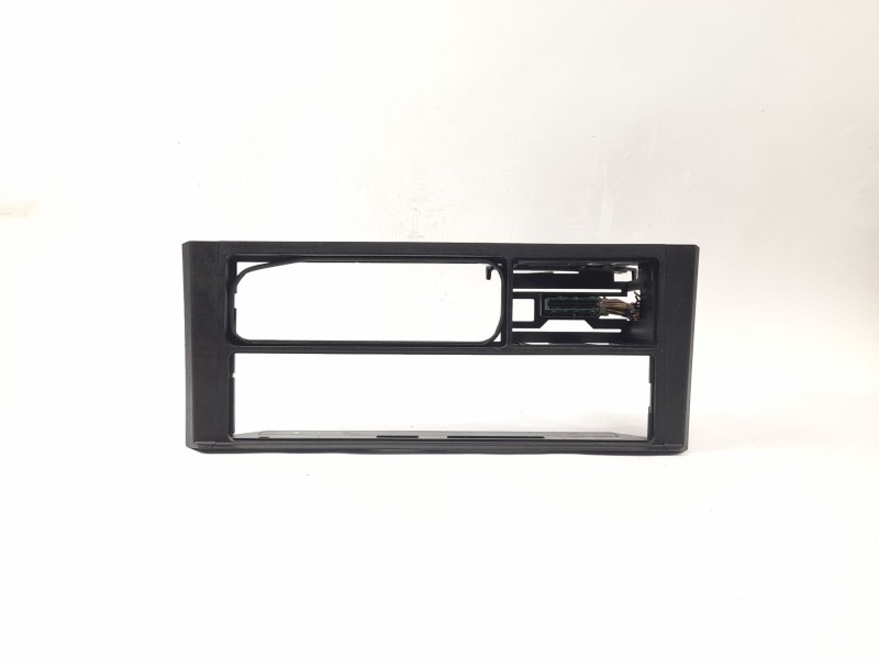 Recambio de moldura para bmw serie 5 touring (e34) 520i referencia OEM IAM 62131384141  