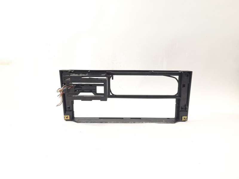 Recambio de moldura para bmw serie 5 touring (e34) 520i referencia OEM IAM 62131384141  