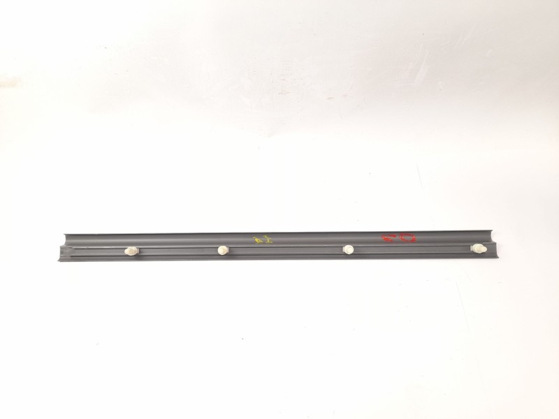Recambio de moldura para bmw serie 5 touring (e34) 520i referencia OEM IAM   