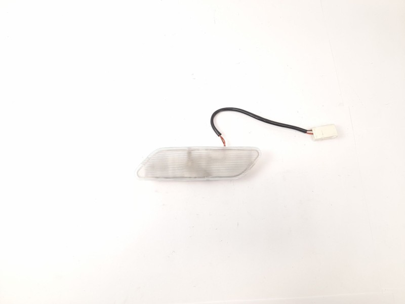 Recambio de luz interior para bmw serie 5 touring (e34) 520i referencia OEM IAM 633113744151  