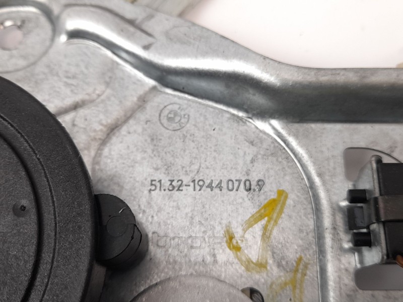 Recambio de elevalunas delantero derecho para bmw serie 5 touring (e34) 520i referencia OEM IAM 513219440709 680187274000 013082