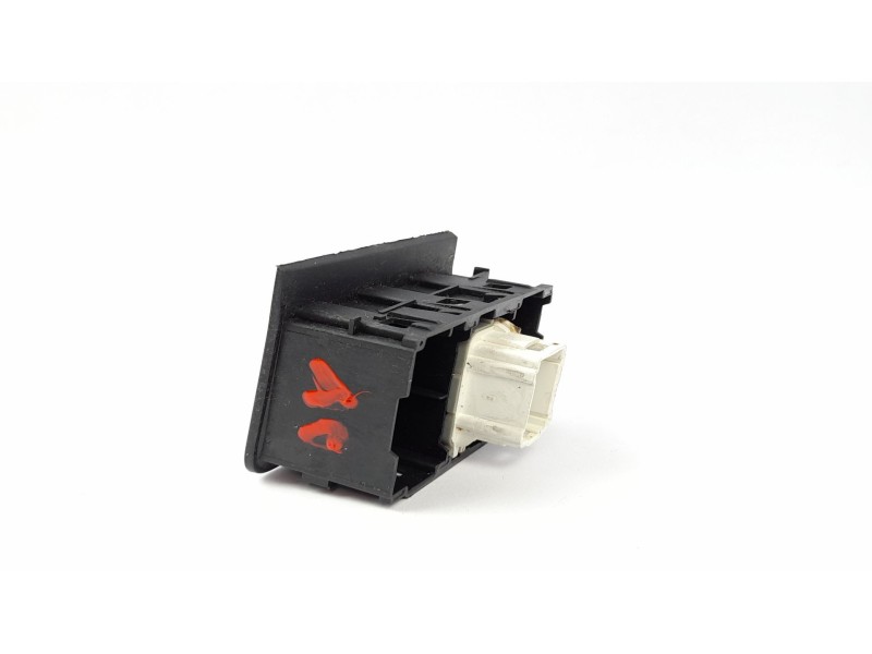 Recambio de interruptor para nissan primera berlina (p12) hatchback 1.9 dci referencia OEM IAM 68485BA10  