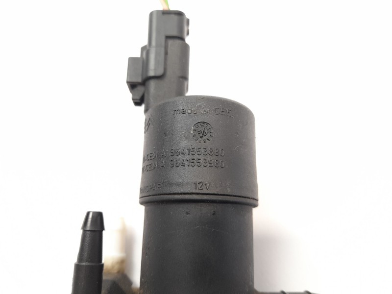 Recambio de bomba limpia para citroën c2 1.4 referencia OEM IAM 9641553980 316568 9641553880