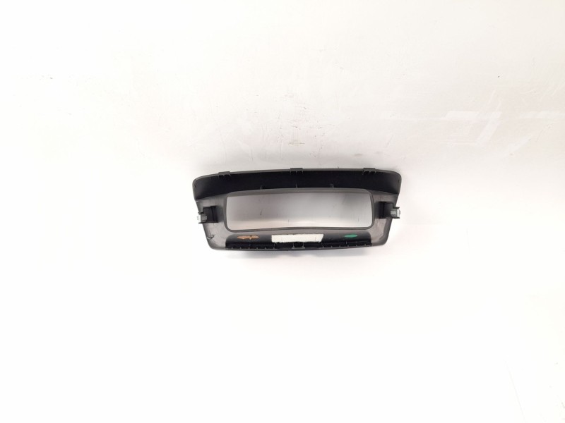 Recambio de moldura para citroën c2 1.4 referencia OEM IAM 9653074377  18M7257016