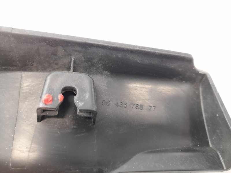 Recambio de moldura para citroën c2 1.4 referencia OEM IAM 9648576877  