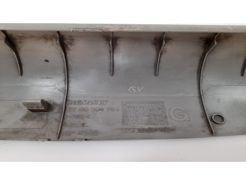 Recambio de moldura para nissan kubistar (x76) 1.5 dci referencia OEM IAM 7700304784 8200272786 