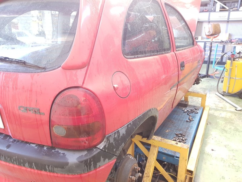 opel corsa b (s93) del año 1995