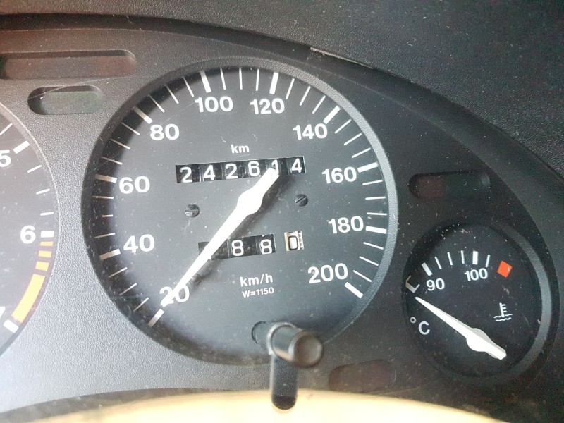 opel corsa b (s93) del año 1995