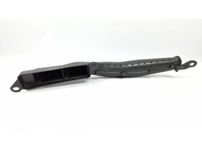 Recambio de tubo para ford focus lim. (cb8) trend referencia OEM IAM AV619E635  