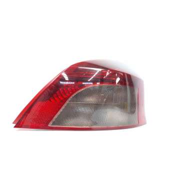 PILOTO TRASERO DERECHO 815510D110 