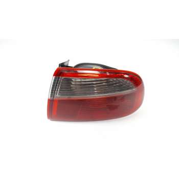 PILOTO TRASERO DERECHO 1M5945096B 1M5945257 