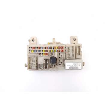CAJA RELES / FUSIBLES 4M5T14A073BG 97RA012018 97RA000001