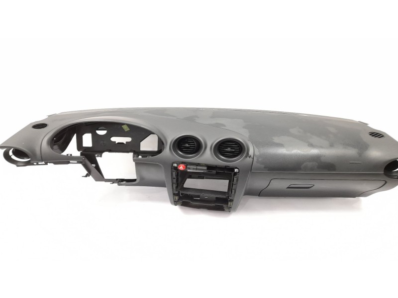 Recambio de salpicadero para seat cordoba berlina (6l2) 1.4 16v referencia OEM IAM 6L1857003L  