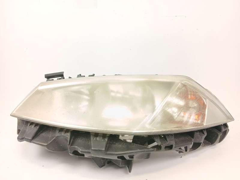 FARO IZQUIERDO 8200073220 