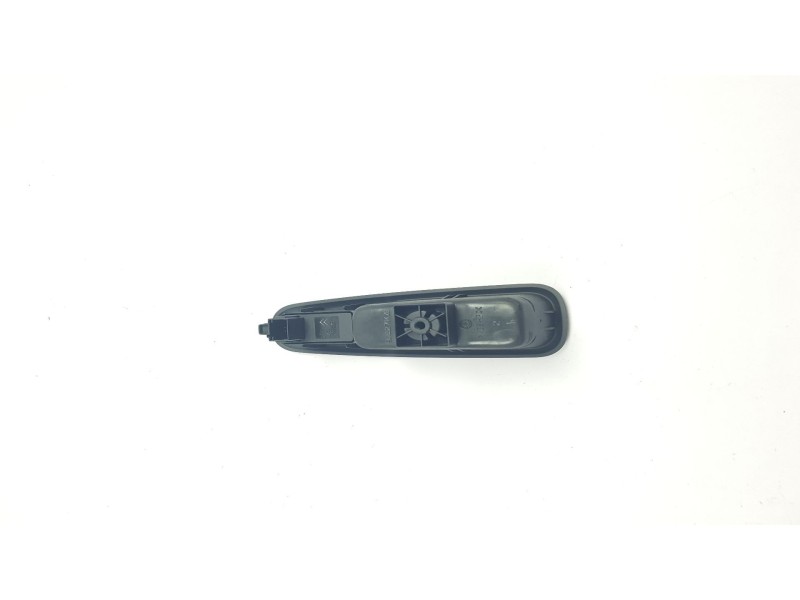 Recambio de mando elevalunas trasero izquierdo para peugeot 3008 1.6 hdi fap referencia OEM IAM 96652794ZD 96652794 