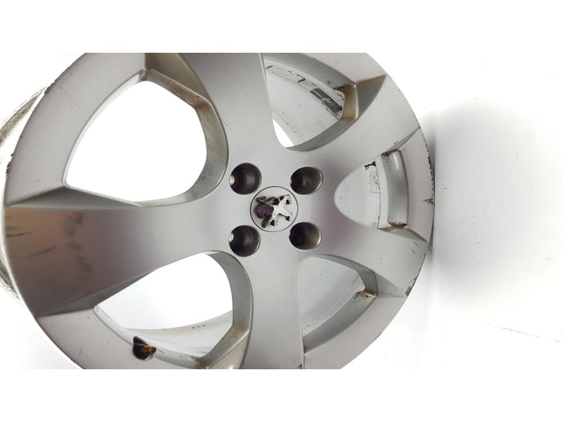 Recambio de llanta para peugeot 3008 1.6 hdi fap referencia OEM IAM 9673738877  