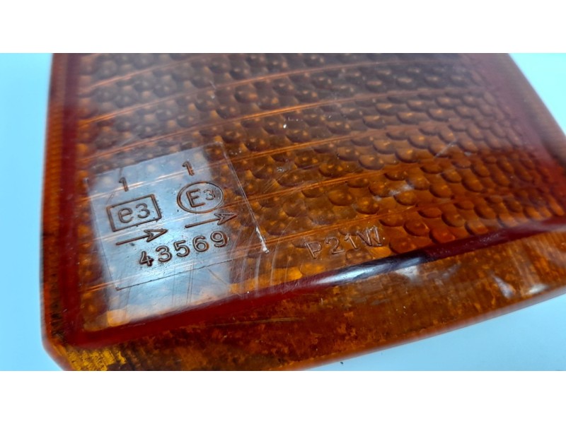 Recambio de piloto delantero izquierdo para peugeot 205 berlina 1.9 d referencia OEM IAM 43569 17081101 