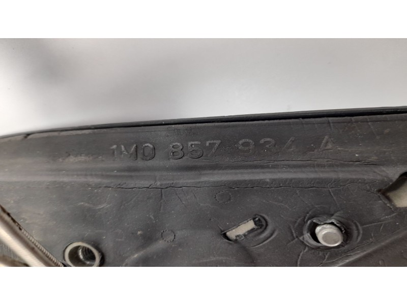 Recambio de retrovisor derecho para seat toledo (1m2) 1.9 tdi referencia OEM IAM 1M0857934A  