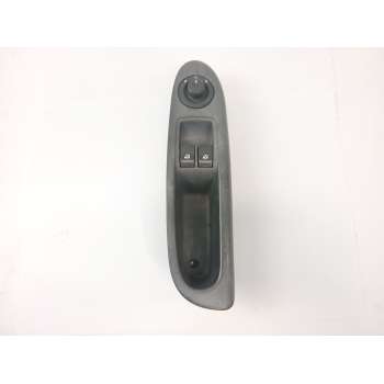 MANDO ELEVALUNAS DELANTERO IZQUIERDO 8200084008 