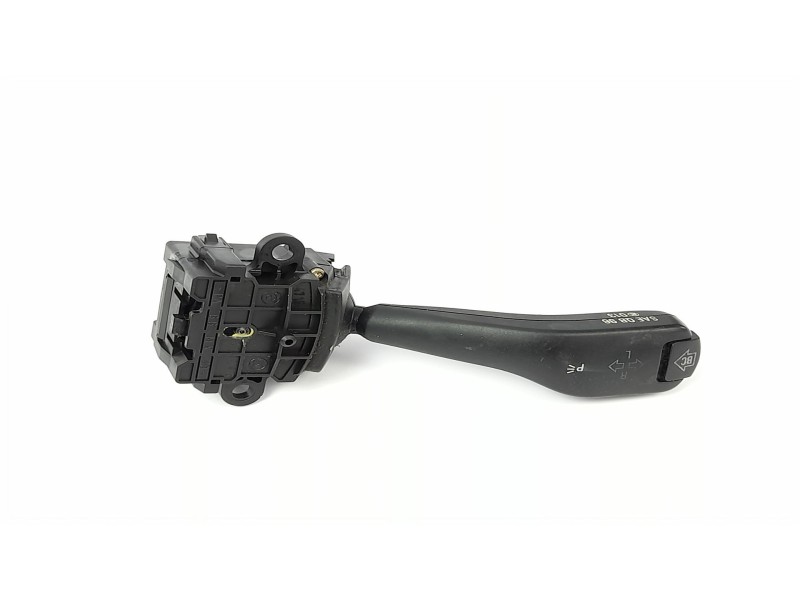 Recambio de mando intermitentes para bmw serie 5 berlina (e39) 2.5 525d referencia OEM IAM 8363668  