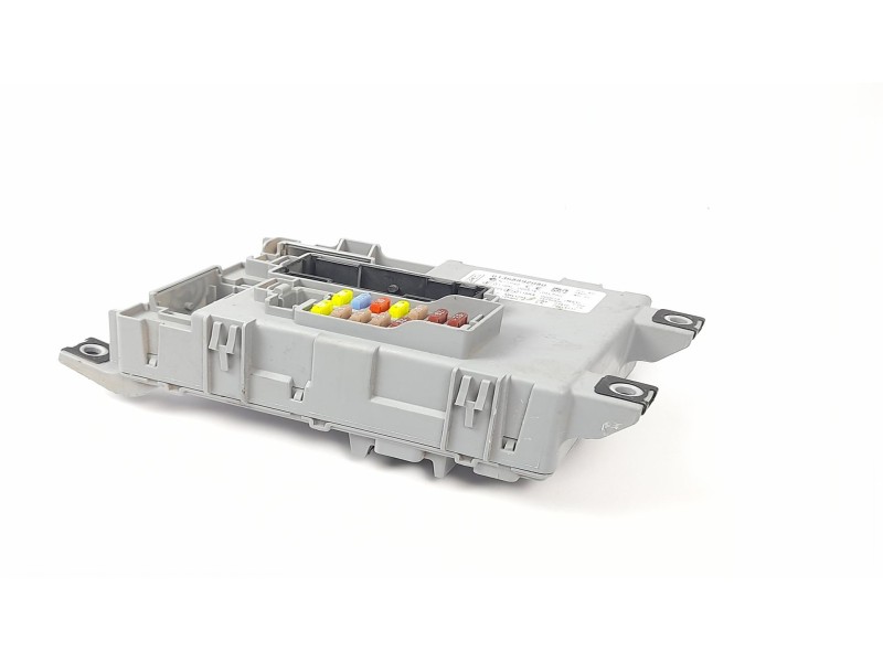 Recambio de caja reles / fusibles para peugeot bipper tepee basic stt 1.3 hdi referencia OEM IAM 1368892080  