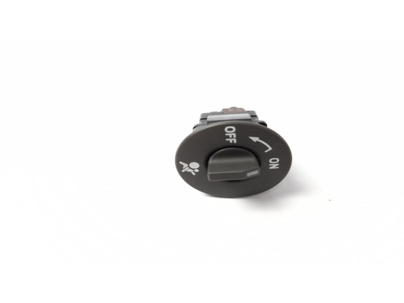 Recambio de interruptor para renault scenic ii 1.5 dci diesel referencia OEM IAM 8200169589  