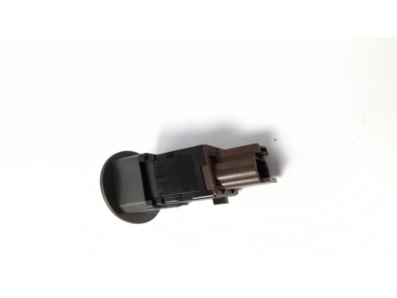 Recambio de interruptor para renault scenic ii 1.5 dci diesel referencia OEM IAM 8200169589  