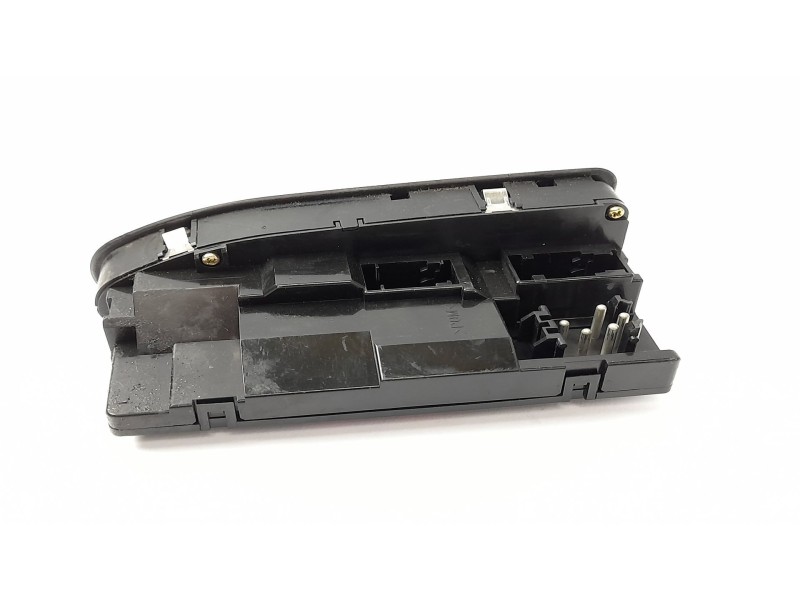 Recambio de mando elevalunas delantero izquierdo para bmw serie 5 berlina (e39) 2.5 525d referencia OEM IAM 6904306 807280 