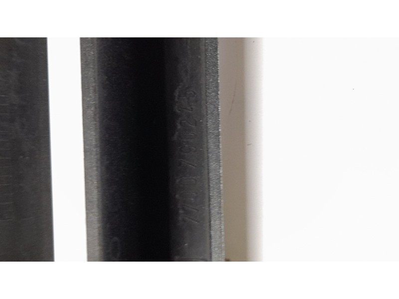 Recambio de rejilla delantera para renault 21 sedán (l48_) 2.0 (l48r) referencia OEM IAM 7700790245  