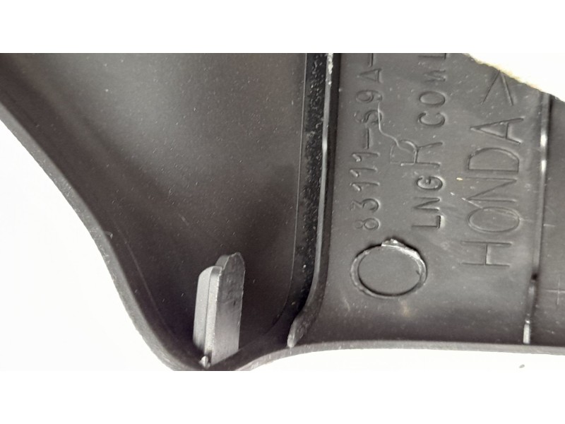 Recambio de moldura para honda cr-v (rd8) 2.2 ctdi referencia OEM IAM 83111 83111S9A 