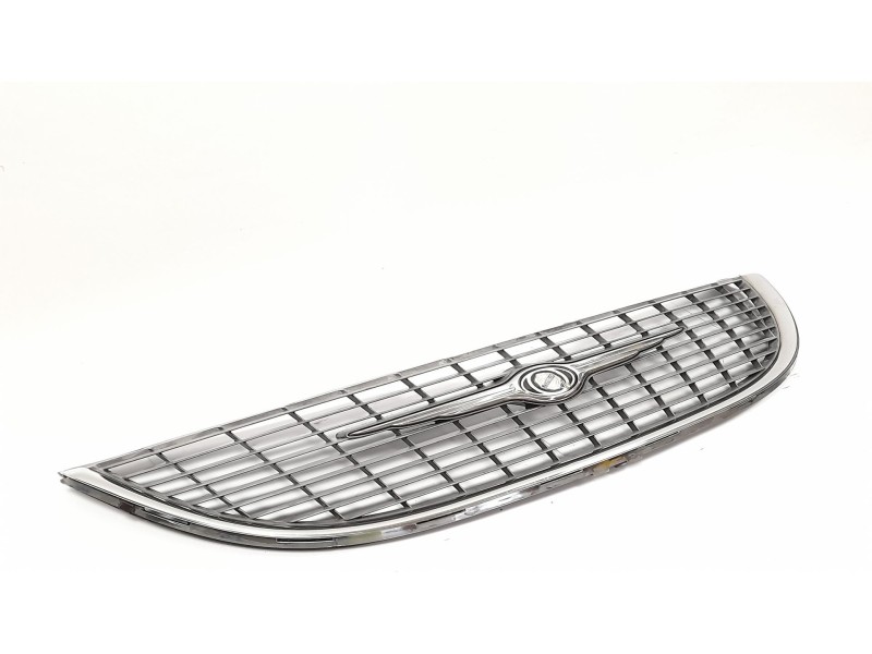 Recambio de rejilla delantera para chrysler voyager (rg) 2.5 crd cat referencia OEM IAM 4857522AA  