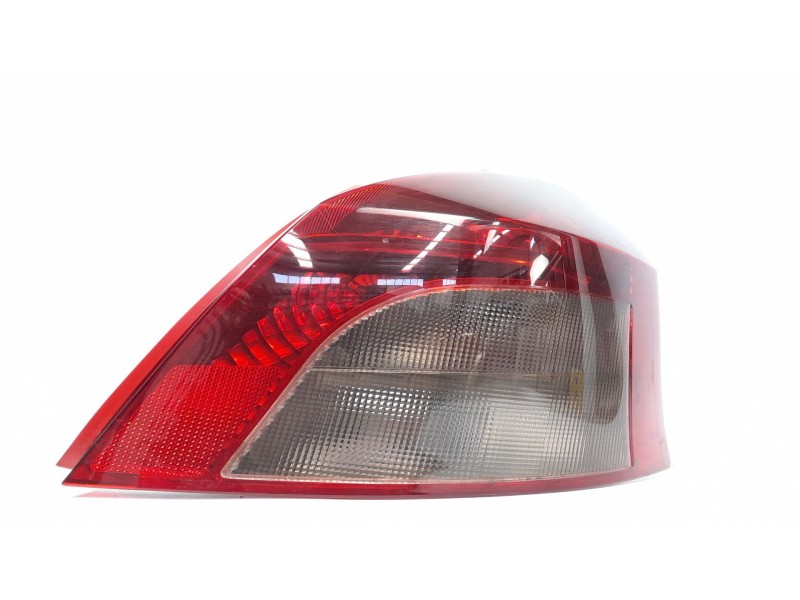 Recambio de piloto trasero derecho para toyota yaris (ksp9/scp9/nlp9) básico referencia OEM IAM 815510D110  