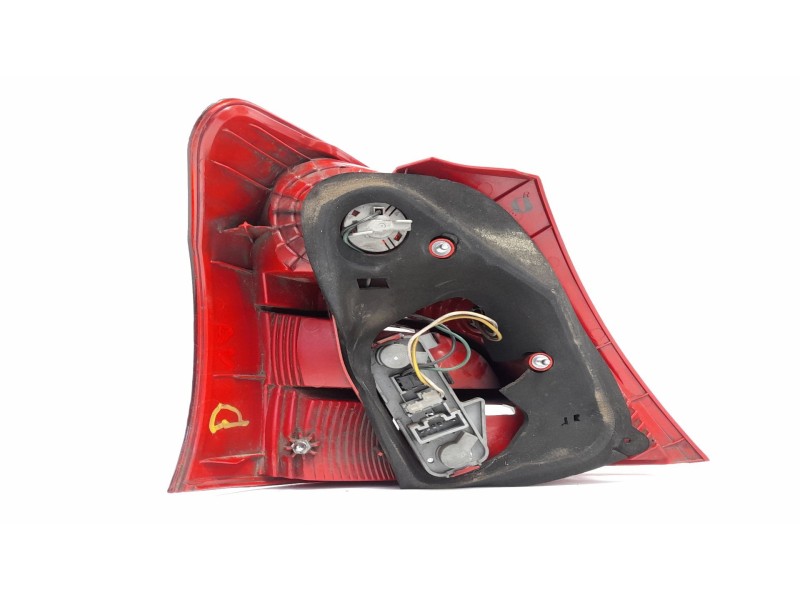 Recambio de piloto trasero derecho para toyota yaris (ksp9/scp9/nlp9) básico referencia OEM IAM 815510D110  
