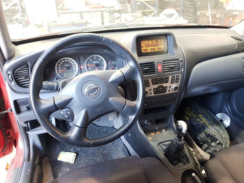 nissan almera ii hatchback (n16) del año 2005